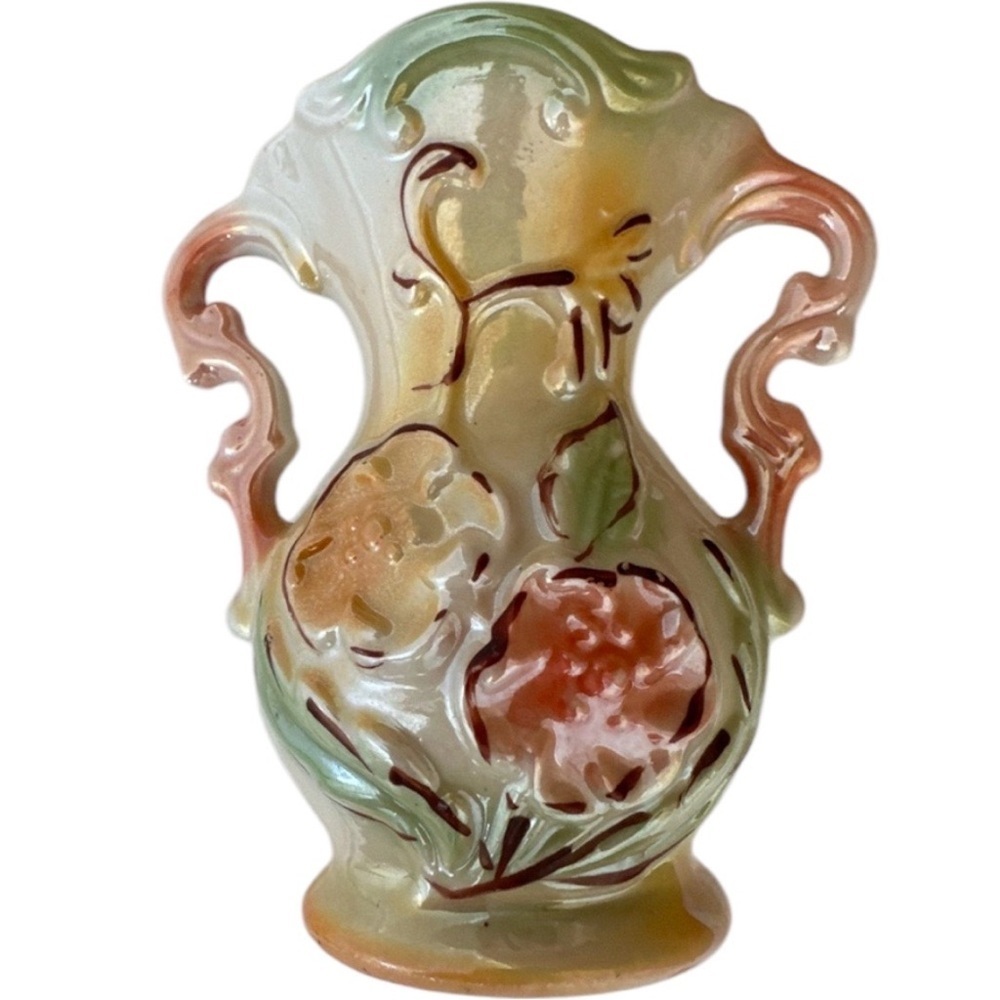 Beautiful Vintage Brazilian Vase Hand Painted Retro
Soooooo beautiful